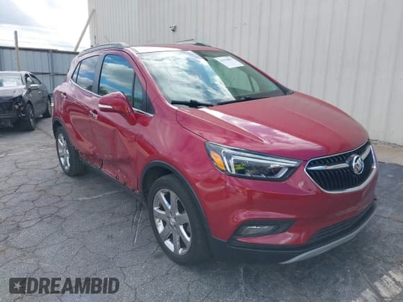 ✅ 2019 Buick Encore Essence • VIN: KL4CJCSM3KB745516 • Lot: 43378092. Wystawiony na IAAI z przebiegiem 75 764 mil. Bezpłatny archiwum sprzedaży aukcyjnych z USA i szczegółowy raport historii pojazdu na DreamBid. Zdjęcie 1.