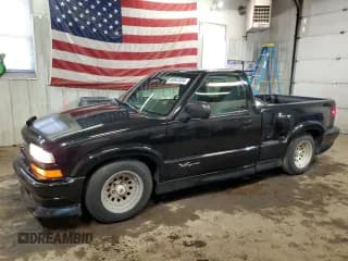 ✅ 2000 Chevrolet S-10 LS • VIN: 1GCCS14W4Y8109666 • Лот: 85947634. Опубликован ранее на Copart с пробегом 111 940 миль. Бесплатный доступ к архиву аукционных продаж из США и подробный отчёт об истории автомобиля на DreamBid. Изображение 1.