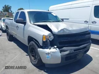 ✅ 2010 Chevrolet Silverado 1500 LS • VIN: 1GCSCREA5AZ149801 • Lot: 42629475. Listed on IAAI with 141,275 mi. Free auction sales archive from the USA and detailed vehicle history report at DreamBid. Image 1.