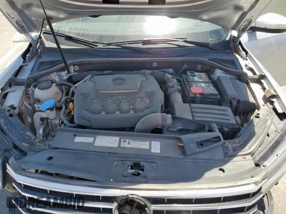 ✅ 2018 Volkswagen Passat SE • VIN: 1VWBA7A30JC044102 • Lot: 58004675. Listed on Copart with 56,199 mi. Free auction sales archive from the USA and detailed vehicle history report at DreamBid. Image 11.