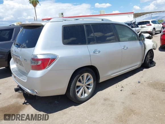 ✅ 2010 Toyota Highlander Limited • VIN: JTEJW3EH0A2046190 • Лот: 42660620. Опубликован ранее на IAAI с пробегом Не указан. Бесплатный доступ к архиву аукционных продаж из США и подробный отчёт об истории автомобиля на DreamBid. Изображение 4.