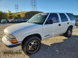 ✅ 1998 Chevrolet Blazer LS • VIN: 1GNDT13W4W2268486 • Lot: 84461035. Wystawiony na Copart z przebiegiem Nie podano. Bezpłatny archiwum sprzedaży aukcyjnych z USA i szczegółowy raport historii pojazdu na DreamBid. Zdjęcie 1.