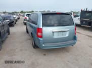 ✅ 2010 Chrysler Town & Country LX • VIN: 2A4RR2D1XAR376430 • Lot: 42317617. Wystawiony na IAAI z przebiegiem 126 450 mil. Bezpłatny archiwum sprzedaży aukcyjnych z USA i szczegółowy raport historii pojazdu na DreamBid. Zdjęcie 3.