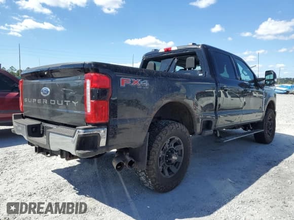 ✅ 2024 Ford F-250 Lariat • VIN: 1FT8W2BT2REE80370 • Lot: 86681715. Listed on Copart with 5,016 mi. Free auction sales archive from the USA and detailed vehicle history report at DreamBid. Image 3.