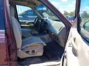 ✅ 2000 Ford Expedition Eddie Bauer • VIN: 1FMRU17L8YLB14271 • Lot: 43019430. Wystawiony na IAAI z przebiegiem Nie podano. Bezpłatny archiwum sprzedaży aukcyjnych z USA i szczegółowy raport historii pojazdu na DreamBid. Zdjęcie 5.