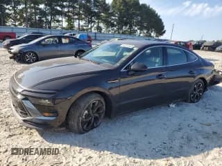 ✅ 2025 Hyundai Sonata SEL • VIN: KMHL64JA5SA482340 • Лот: 80244855. Опубликован ранее на Copart с пробегом 13 240 миль. Бесплатный доступ к архиву аукционных продаж из США и подробный отчёт об истории автомобиля на DreamBid. Изображение 1.