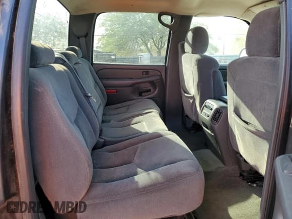 ✅ 2005 Chevrolet Silverado 1500 LS • VIN: 2GCEC13T151144600 • Лот: 78018304. Опубликован ранее на Copart с пробегом 224 388 миль. Бесплатный доступ к архиву аукционных продаж из США и подробный отчёт об истории автомобиля на DreamBid. Изображение 10.