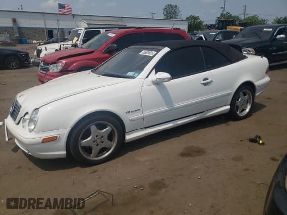 ✅ 2001 Mercedes-Benz CLK 320/430 • VIN: WDBLK70G11T088553 • Lot: 58993605. Wystawiony na Copart z przebiegiem 67 808 mil. Bezpłatny archiwum sprzedaży aukcyjnych z USA i szczegółowy raport historii pojazdu na DreamBid. Zdjęcie 1.