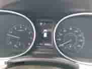 2017 Hyundai Santa Fe 2.0T z VIN 5XYZU4LA6HG409438, wystawiony jako IAAI lot #41680534 z przebiegiem 84 035 mil mil oraz . Historia ofert i sprzedaży dostępna na DreamBid. Obrazek 7.