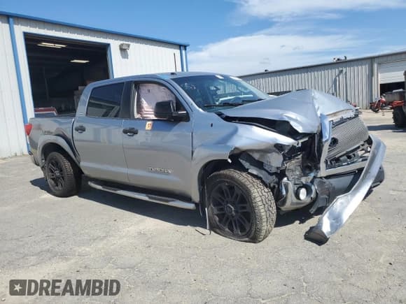 ✅ 2012 Toyota Tundra • VIN: 5TFEM5F16CX051747 • Lot: 62347725. Wystawiony na Copart z przebiegiem Nie podano. Bezpłatny archiwum sprzedaży aukcyjnych z USA i szczegółowy raport historii pojazdu na DreamBid. Zdjęcie 4.