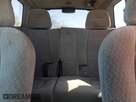 2005 Hyundai Santa Fe GLS с VIN KM8SC73D85U918453, выставлен на аукционе Copart как лот 46942725 с пробегом 186 275 миль миль и Списание • Salvage title. История ставок и продаж доступна на DreamBid. Изображение 10.