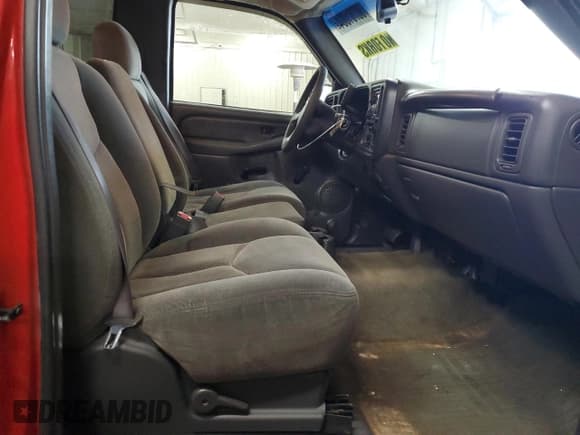 ✅ 2003 Chevrolet Silverado 1500 Work Truck • VIN: 1GCEK14V43Z323236 • Лот: 80701004. Опубликован ранее на Copart с пробегом 158 220 миль. Бесплатный доступ к архиву аукционных продаж из США и подробный отчёт об истории автомобиля на DreamBid. Изображение 11.