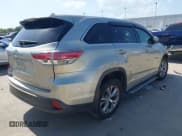 ✅ 2015 Toyota Highlander LE • VIN: 5TDBKRFH9FS163594 • Lot: 42869273. Wystawiony na IAAI z przebiegiem 117 855 mil. Bezpłatny archiwum sprzedaży aukcyjnych z USA i szczegółowy raport historii pojazdu na DreamBid. Zdjęcie 4.