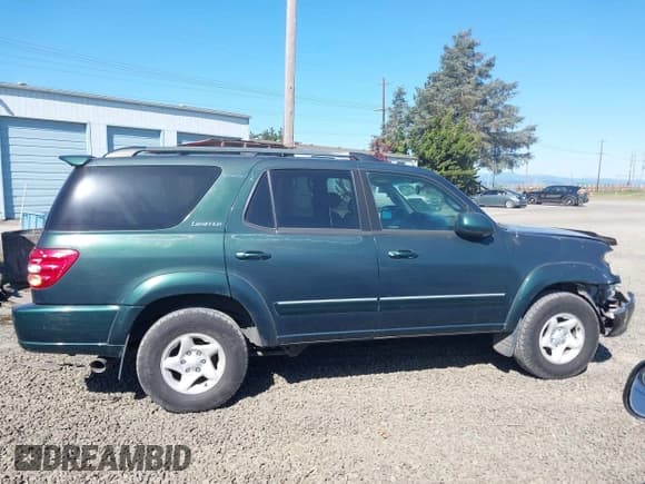 ✅ 2003 Toyota Sequoia Limited • VIN: 5TDBT48A63S183801 • Лот: 41397553. Опубликован ранее на IAAI с пробегом 238 397 миль. Бесплатный доступ к архиву аукционных продаж из США и подробный отчёт об истории автомобиля на DreamBid. Изображение 14.