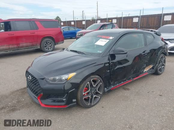 2020 Hyundai Veloster с VIN KMHT36AH9LU004505, выставлен на аукционе IAAI как лот 41902590 с пробегом 131 799 миль миль и . История ставок и продаж доступна на DreamBid. Изображение 2.