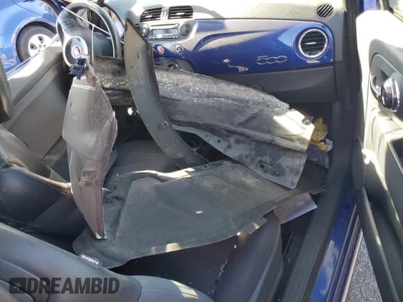 ✅ 2013 FIAT 500 Pop • VIN: 3C3CFFAR2DT633091 • Lot: 91553885. Listed on Copart with Not provided. Free auction sales archive from the USA and detailed vehicle history report at DreamBid. Image 8.