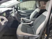 ✅ 2017 Chevrolet Bolt EV LT • VIN: 1G1FW6S0XH4136478 • Lot: 62984154. Wystawiony na Copart z przebiegiem 119 297 mil. Bezpłatny archiwum sprzedaży aukcyjnych z USA i szczegółowy raport historii pojazdu na DreamBid. Zdjęcie 7.