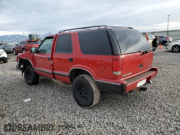 1997 Chevrolet Blazer LS z VIN 1GNDT13W7V2246397, wystawiony jako Copart lot #82279814 z przebiegiem 258 350 mil mil oraz Szkoda całkowita • Salvage title. Historia ofert i sprzedaży dostępna na DreamBid. Obrazek 2.