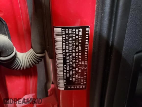 ✅ 2013 Volkswagen Beetle Fender Edition • VIN: 3VWJP7AT4DM670619 • Lot: 43762645. Listed on Copart with 81,229 mi. Free auction sales archive from the USA and detailed vehicle history report at DreamBid. Image 12.