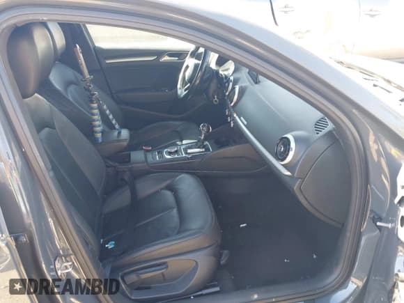 ✅ 2017 Audi A3 Premium • VIN: WAUB8GFF8H1026256 • Лот: 43506194. Опубликован ранее на IAAI с пробегом 92 097 миль. Бесплатный доступ к архиву аукционных продаж из США и подробный отчёт об истории автомобиля на DreamBid. Изображение 5.