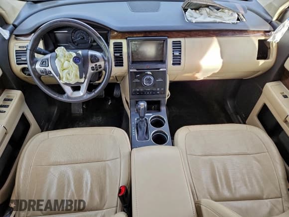 ✅ 2015 Ford Flex Limited • VIN: 2FMHK6D85FBA10980 • Lot: 94265675. Wystawiony na Copart z przebiegiem 71 396 mil. Bezpłatny archiwum sprzedaży aukcyjnych z USA i szczegółowy raport historii pojazdu na DreamBid. Zdjęcie 8.