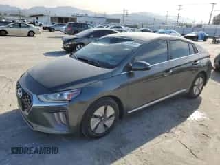 2022 Hyundai Ioniq SE z VIN KMHC75LCXNU273342, wystawiony jako Copart lot #46396384 z przebiegiem 30 811 mil mil oraz . Historia ofert i sprzedaży dostępna na DreamBid. Obrazek 1.