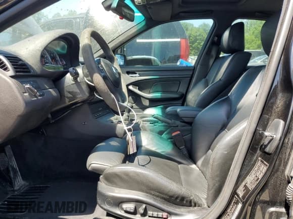 ✅ 2004 BMW 3 Series 330i • VIN: WBAEV53474KM06335 • Lot: 61869515. Listed on Copart with 86,831 mi. Free auction sales archive from the USA and detailed vehicle history report at DreamBid. Image 7.