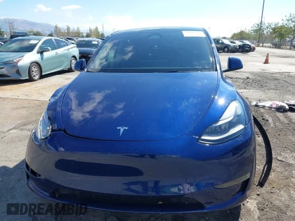 ✅ 2023 Tesla Model Y Long Range • VIN: 7SAYGDEE0PA174320 • Lot: 43465728. Listed on IAAI with 20,117 mi. Free auction sales archive from the USA and detailed vehicle history report at DreamBid. Image 12.
