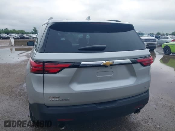 ✅ 2022 Chevrolet Traverse LT Cloth • VIN: 1GNERGKW9NJ160988 • Lot: 42379091. Listed on IAAI with 57,689 mi. Free auction sales archive from the USA and detailed vehicle history report at DreamBid. Image 16.