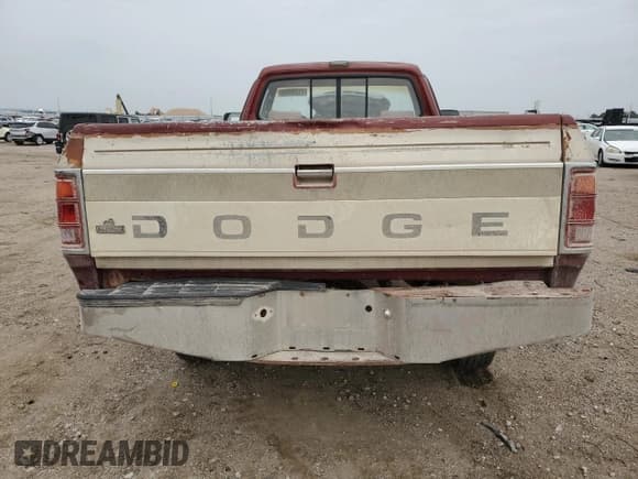 ✅ 1993 Dodge D/W 250 • VIN: 1B7KM26C2PS168439 • Lot: 71366565. Listed on Copart with 151,816 mi. Free auction sales archive from the USA and detailed vehicle history report at DreamBid. Image 6.