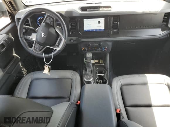 ✅ 2023 Ford Bronco • VIN: 1FMDE5DH8PLB73544 • Лот: 57086695. Опубликован ранее на Copart с пробегом 12 412 миль. Бесплатный доступ к архиву аукционных продаж из США и подробный отчёт об истории автомобиля на DreamBid. Изображение 8.