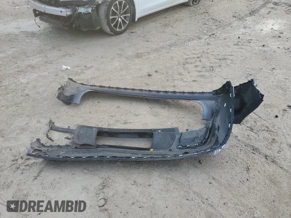 ✅ 2020 Volkswagen Tiguan SE • VIN: 3VV3B7AX2LM044516 • Lot: 53893325. Wystawiony na Copart z przebiegiem 102 456 mil. Bezpłatny archiwum sprzedaży aukcyjnych z USA i szczegółowy raport historii pojazdu na DreamBid. Zdjęcie 13.