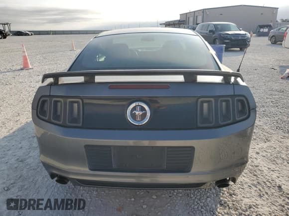 ✅ 2014 Ford Mustang V6 • VIN: 1ZVBP8AM1E5320522 • Лот: 87294305. Опубликован ранее на Copart с пробегом 112 177 миль. Бесплатный доступ к архиву аукционных продаж из США и подробный отчёт об истории автомобиля на DreamBid. Изображение 6.