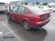 ✅ 2006 Ford Focus S • VIN: 1FAFP34N76W190307 • Lot: 43724576. Wystawiony na IAAI z przebiegiem 209 362 mil. Bezpłatny archiwum sprzedaży aukcyjnych z USA i szczegółowy raport historii pojazdu na DreamBid. Zdjęcie 3.