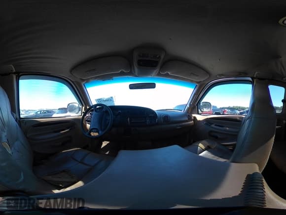 ✅ 1998 Dodge 1500 • VIN: 3B7HC13Y5WG234866 • Lot: 43080752. Wystawiony na IAAI z przebiegiem 228 935 mil. Bezpłatny archiwum sprzedaży aukcyjnych z USA i szczegółowy raport historii pojazdu na DreamBid. Zdjęcie 18.