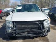 ✅ 2011 Ford Escape Hybrid • VIN: 1FMCU4K37BKC68370 • Lot: 41895193. Wystawiony na IAAI z przebiegiem 220 321 mil. Bezpłatny archiwum sprzedaży aukcyjnych z USA i szczegółowy raport historii pojazdu na DreamBid. Zdjęcie 6.