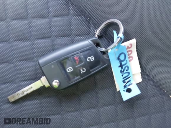 ✅ 2018 Volkswagen Tiguan S • VIN: 3VV0B7AX6JM119959 • Lot: 42967527. Listed on IAAI with 140,935 mi. Free auction sales archive from the USA and detailed vehicle history report at DreamBid. Image 11.