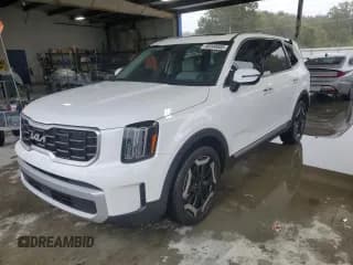 ✅ 2025 Kia Telluride S • VIN: 5XYP64GC2SG658274 • Лот: 90348685. Опубликован ранее на Copart с пробегом 8 267 миль. Бесплатный доступ к архиву аукционных продаж из США и подробный отчёт об истории автомобиля на DreamBid. Изображение 1.