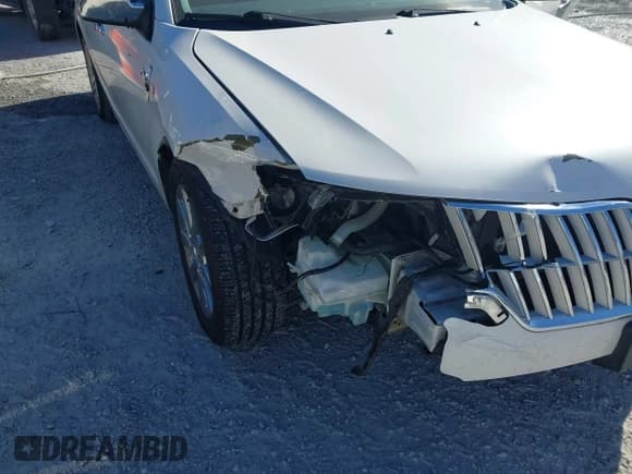 ✅ 2010 Lincoln MKZ • VIN: 3LNHL2GC2AR626653 • Лот: 43689040. Опубликован ранее на IAAI с пробегом 146 877 миль. Бесплатный доступ к архиву аукционных продаж из США и подробный отчёт об истории автомобиля на DreamBid. Изображение 6.