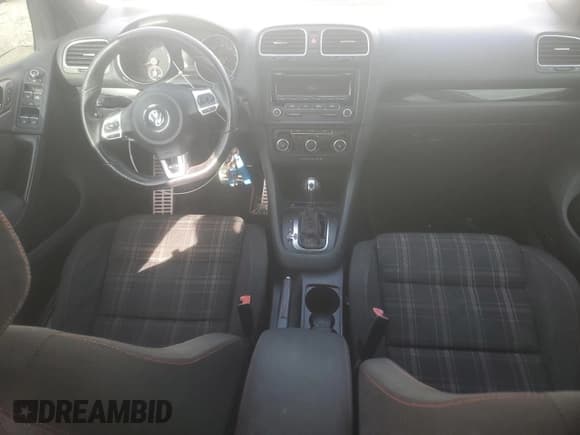 ✅ 2013 Volkswagen Golf GTI Driver's Edition • VIN: WVWHV7AJ9DW140555 • Лот: 54576625. Опубликован ранее на Copart с пробегом 102 829 миль. Бесплатный доступ к архиву аукционных продаж из США и подробный отчёт об истории автомобиля на DreamBid. Изображение 8.