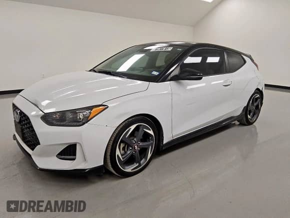 2020 Hyundai Veloster Turbo Ultimate z VIN KMHTH6AB5LU030287, wystawiony jako Copart lot #61977815 z przebiegiem 84 088 mil mil oraz Czysty tytuł • Clean title. Historia ofert i sprzedaży dostępna na DreamBid. Obrazek 1.