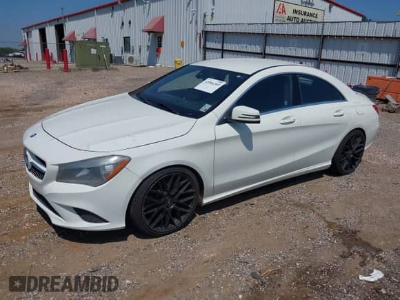2015 Mercedes-Benz CLA 250 with VIN WDDSJ4EB8FN282980, listed as a IAAI auction lot 43006269 with 195,974 mi miles and . Bid and sale history available at DreamBid. Image 2.