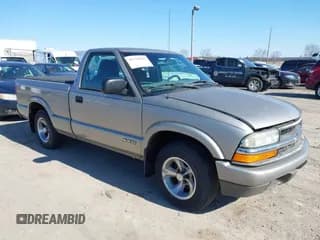 ✅ 2001 Chevrolet S-10 • VIN: 1GCCS145X18252019 • Лот: 41734902. Опубликован ранее на IAAI с пробегом 84 136 миль. Бесплатный доступ к архиву аукционных продаж из США и подробный отчёт об истории автомобиля на DreamBid. Изображение 1.