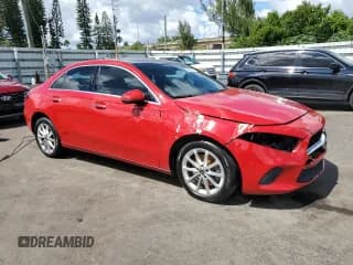 ✅ 2019 Mercedes-Benz A 220 • VIN: WDD3G4EB5KW023628 • Лот: 85842505. Опубликован ранее на Copart с пробегом 79 396 миль. Бесплатный доступ к архиву аукционных продаж из США и подробный отчёт об истории автомобиля на DreamBid. Изображение 4.