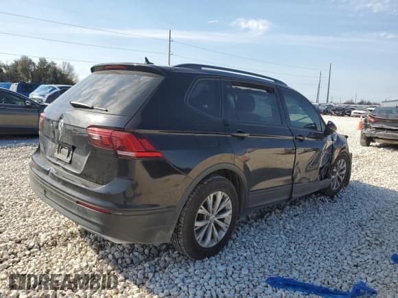 ✅ 2020 Volkswagen Tiguan S • VIN: 3VV1B7AX6LM103686 • Lot: 47294995. Listed on Copart with 66,966 mi. Free auction sales archive from the USA and detailed vehicle history report at DreamBid. Image 3.
