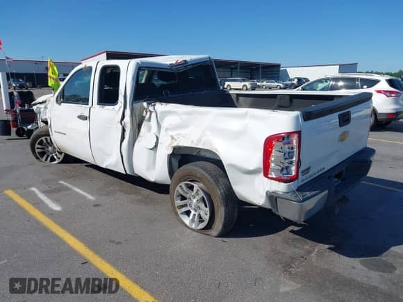 2012 Chevrolet Silverado 1500 Work Truck z VIN 1GCRCPEAXCZ102687, wystawiony jako IAAI lot #42109508 z przebiegiem 304 868 mil mil oraz . Historia ofert i sprzedaży dostępna na DreamBid. Obrazek 3.