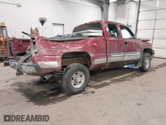 ✅ 2004 Chevrolet Silverado 2500HD LS • VIN: 1GCHK29U54E235372 • Лот: 40829714. Опубликован ранее на IAAI с пробегом 234 434 миль. Бесплатный доступ к архиву аукционных продаж из США и подробный отчёт об истории автомобиля на DreamBid. Изображение 4.