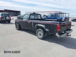 1992 Dodge Dakota z VIN 1B7GG26Y0NS500738, wystawiony jako IAAI lot #41864026 z przebiegiem 155 675 mil mil oraz . Historia ofert i sprzedaży dostępna na DreamBid. Obrazek 3.