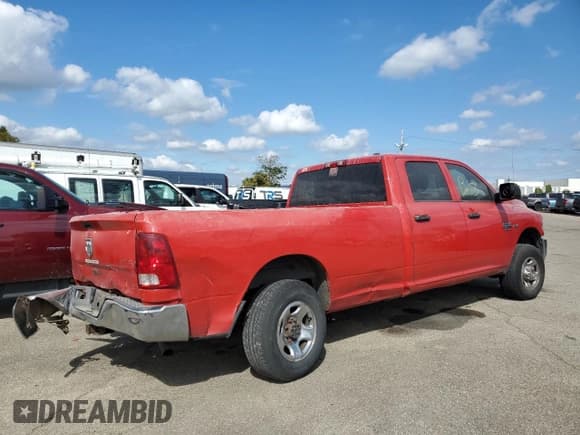 ✅ 2012 Ram 2500 ST • VIN: 3C6TD5HT2CG288009 • Лот: 85324425. Опубликован ранее на Copart с пробегом 233 172 миль. Бесплатный доступ к архиву аукционных продаж из США и подробный отчёт об истории автомобиля на DreamBid. Изображение 3.