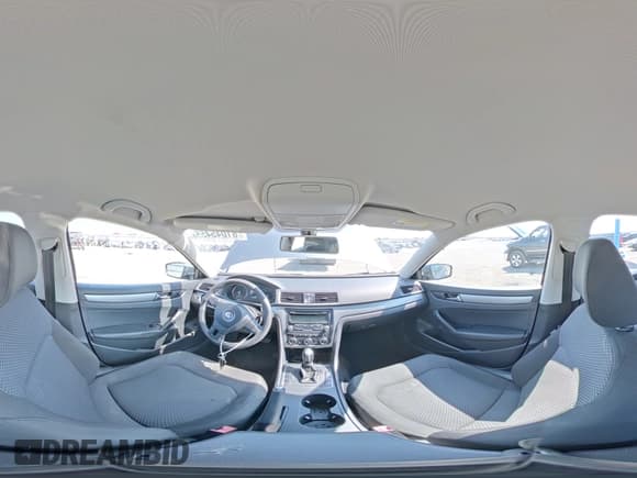 ✅ 2012 Volkswagen Passat S • VIN: 1VWAP7A35CC077092 • Lot: 81045455. Wystawiony na Copart z przebiegiem 210 498 mil. Bezpłatny archiwum sprzedaży aukcyjnych z USA i szczegółowy raport historii pojazdu na DreamBid. Zdjęcie 14.